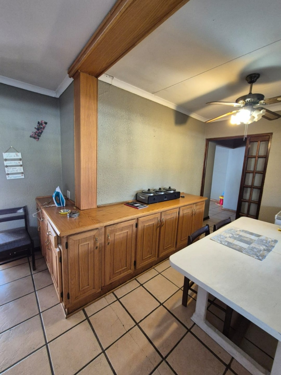 To Let 3 Bedroom Property for Rent in Universitas Ridge Free State